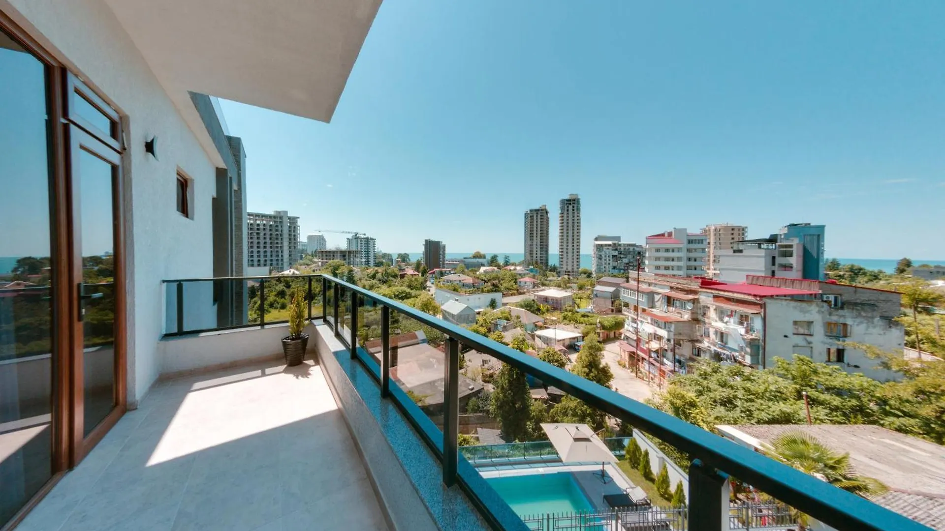Sun Wine Hotel Batumi Bed & Breakfast