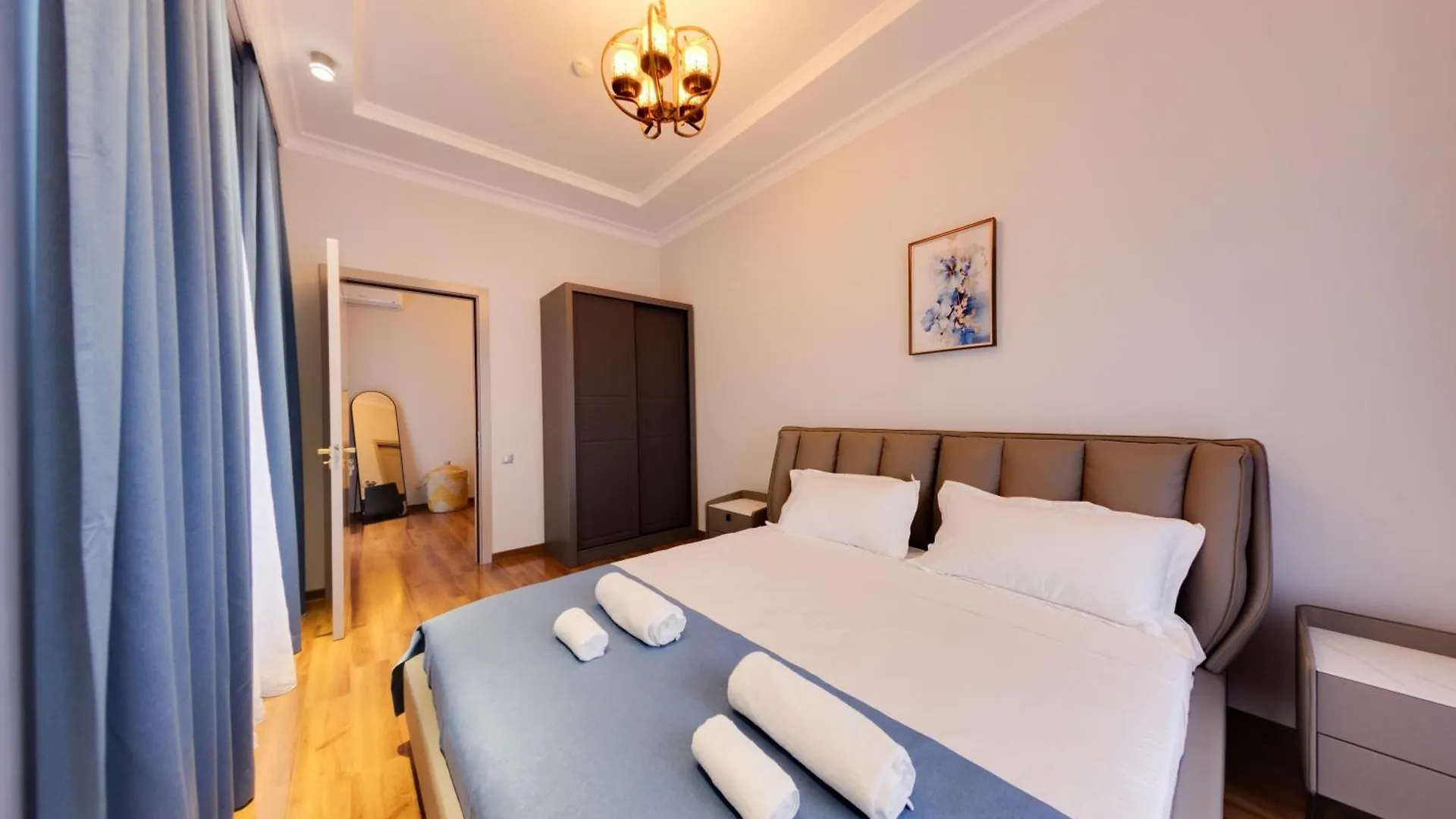 Sun Wine Hotel Batumi 0*,